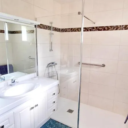 Feriehus Les Glycines - Maison Avec Bel Exterieur *